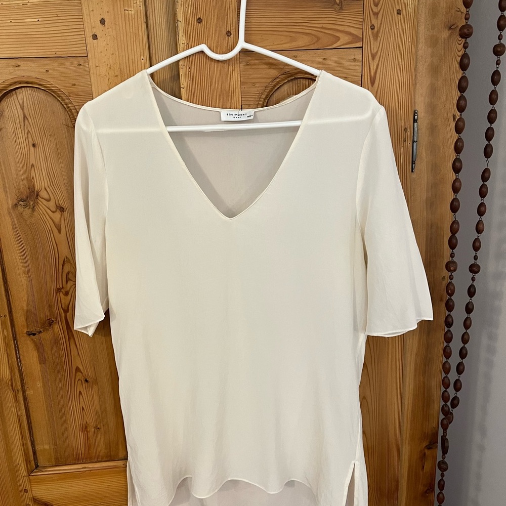 Cream-colored Equipment top